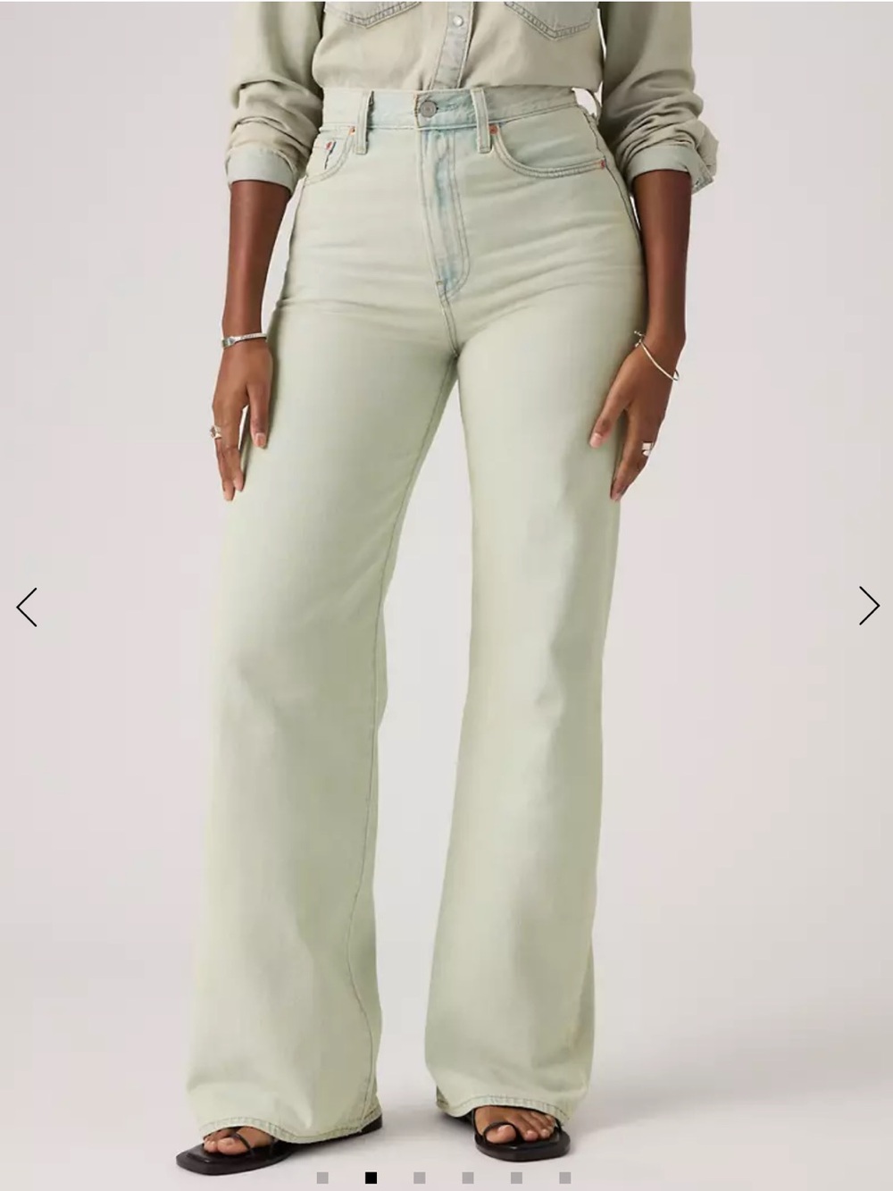 NWT Levi’s Ribcage Wide-Leg Jeans in De Oro Light Wash - Picture 2 of 11